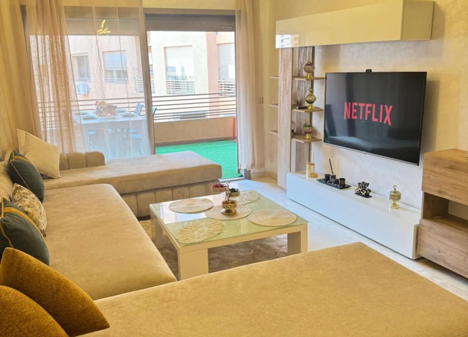 Luxurioese Wohnung Mit Pool Und Netflix Marrakesh